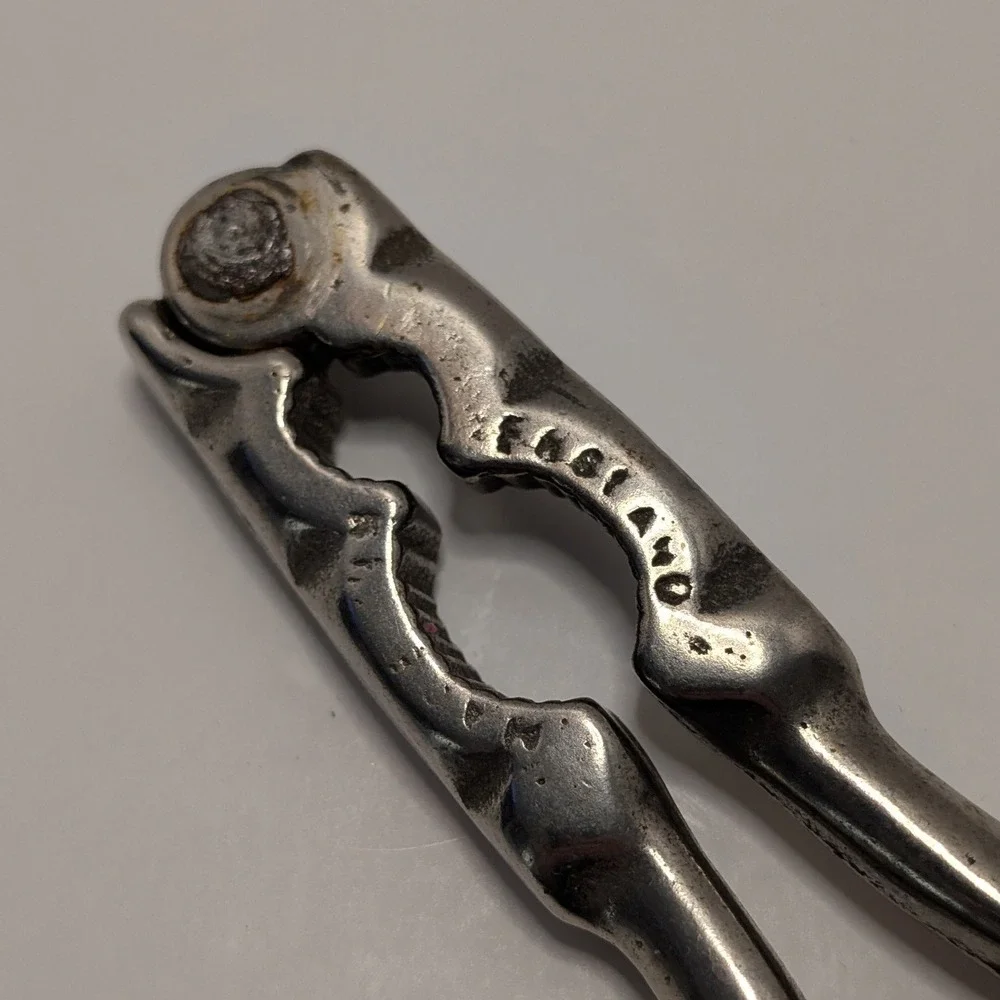 Vtg Made in England Metal Nutcracker Silver‎ Tone Plier Style Kitchen Tool